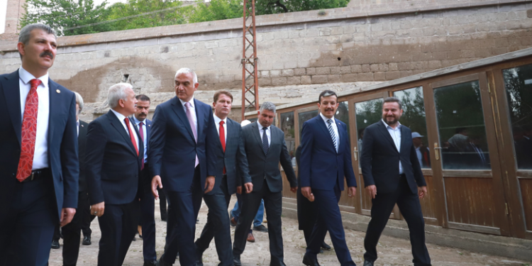 Turizmde süper ligdeyiz mücadelemiz liderlik