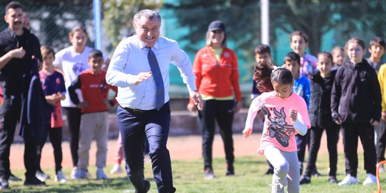 Çalışan ebeveynler için ücretsiz yaz eğitimi fırsatı