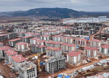 Adıyaman’da depremzede konut inşaatı tam gaz sürüyor