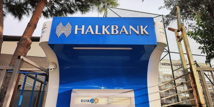 Halkbank 300 milyon dolarlık dış finansman temin etti