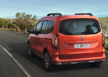 Yeni Renault Kango Multix ticarette yeni yol açıyor