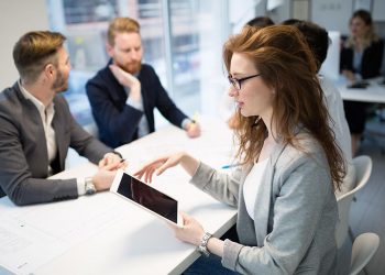 Bankacılık sektörünün kredi hacmi geriliyor