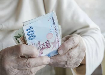 En düşük emekli aylığı 12 bin 500 lira oldu