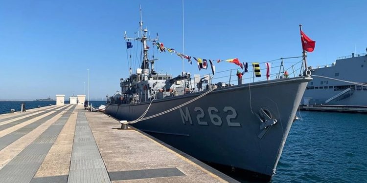 “TCG Enez” mayın avlama gemisi misyonunu sürdürüyor