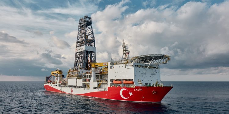 Enerjide bağımsızlık için deniz filosu genişliyor