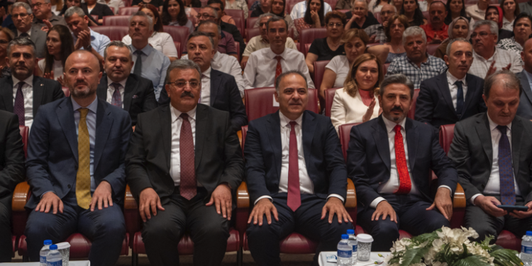 Türkiye Yüzyılı’nda emeklinin yanında olacaklar