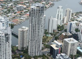 Yatırımcılar yeniden gayrimenkule yöneldi