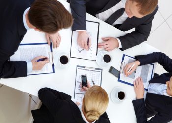 Gelişmiş ekonomiler işsizlik kıskacında