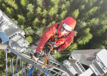 Telekomünikasyon sektörü  büyümenin neresinde?