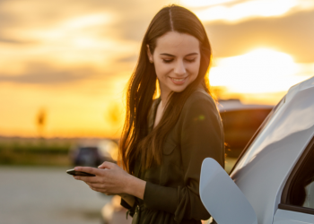 Elektrikli araçlara geçişte yakıt giderleri azalıyor