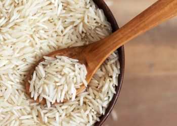 Tescilli Konuralp pirinci hasat ediliyor