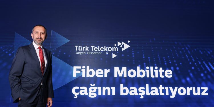 Türk Telekom’dan mobilde güçlü büyüme ve tarihi rekor