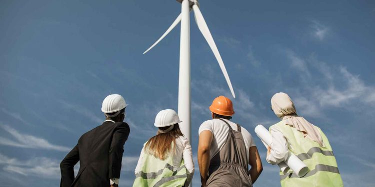 Rüzgar yatırımında hedef her yıl 5 bin megawat