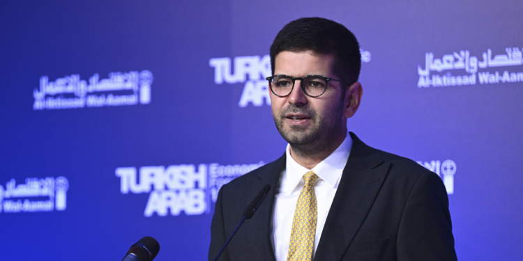Arap ülkeleriyle ilişki yatırım boyutuna taşınıyor