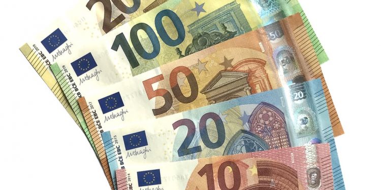 Avrupa Yatırım Bankası Türkiye’ye göz kırpıyor