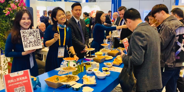 Türk ihracatçıları Çin seferine çıkıyor