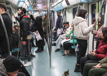 Marmaray bir günde 743 bin 596 yolcu taşıyarak rekor tazeledi