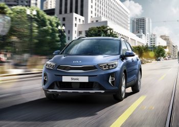 Hızını artırırken faizleri sıfırladı