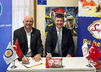 “Bu helvada iyilik var” deyip eğitime destek oldular