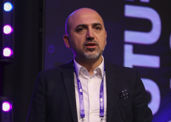 Yenilikçi projelerle ödüllerini artırıyor