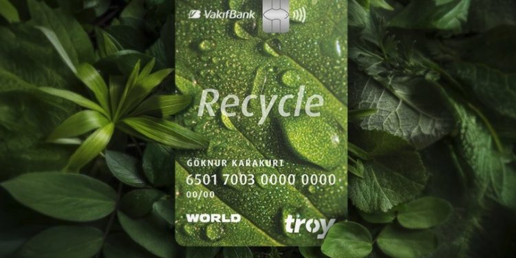 Recycle Kredi Kartı’nı müşterileriyle buluşturdu