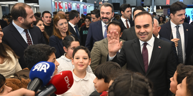 Üreten ve geliştiren neslin önünü açmak için çalışıyoruz