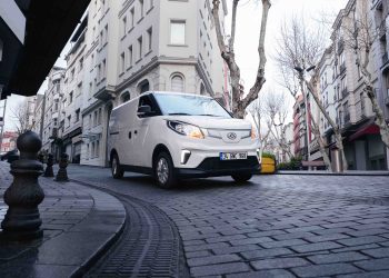 Maxus modellerinde  elektrikli açılım