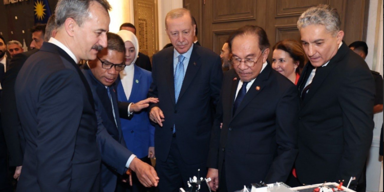 Türk savunma teknolojisi Güney Asya’yı etkisine aldı