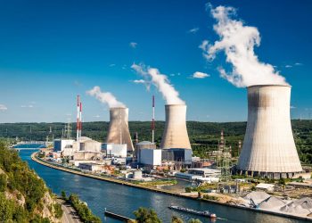 Fransa 6 yeni nükleer reaktör inşa edecek