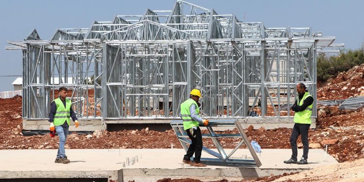 Depremde sınıfı geçen çelik yapılara talep artıyor