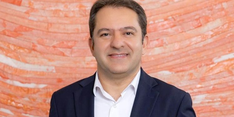 Deprem bölgesindeki çocuklara kitap ve oyun desteği