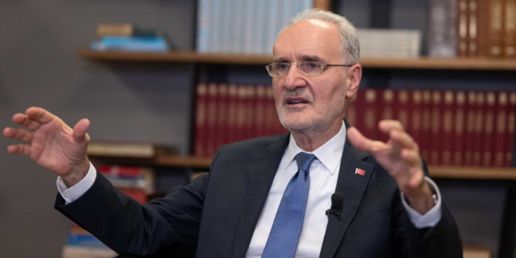 “Yıllık 20 milyar dolar yabancı yatırım çekmeliyiz”