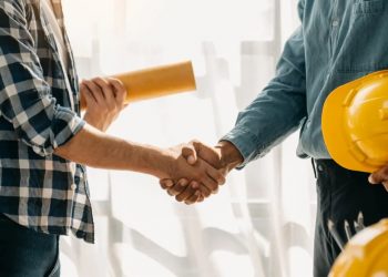 Türk müteahhitleri dışarıda projelerini çeşitlendiriyor