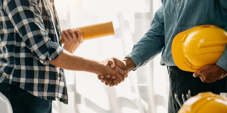 Türk müteahhitleri dışarıda projelerini çeşitlendiriyor