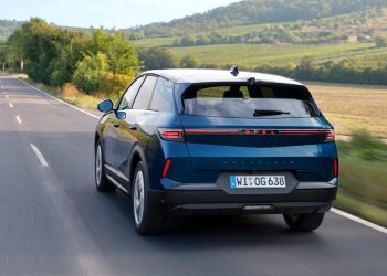 Opel’in köpek balığı tasarımı yeni Grandland’de yer alacak