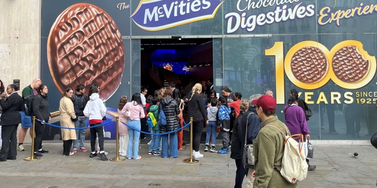 McVitie’s çikolatalı digestives 100. yılını Avrupa’da kutladı