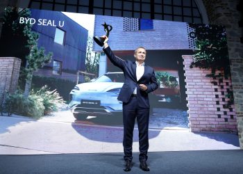 Yılın otomobili seçildi elektriklide sınıf atladı