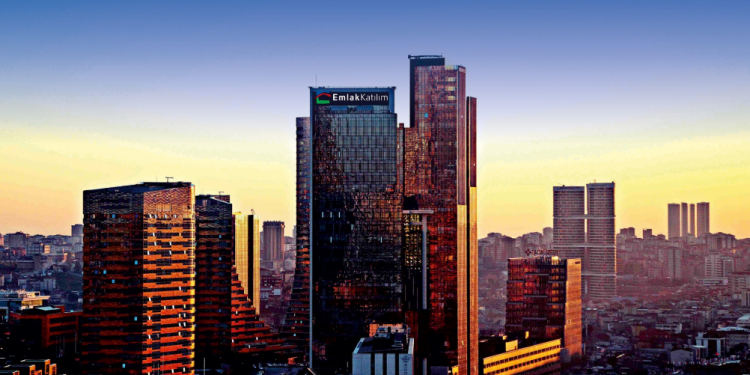 Yeni şubelerle birlikte kullandırılan fonlar arttı