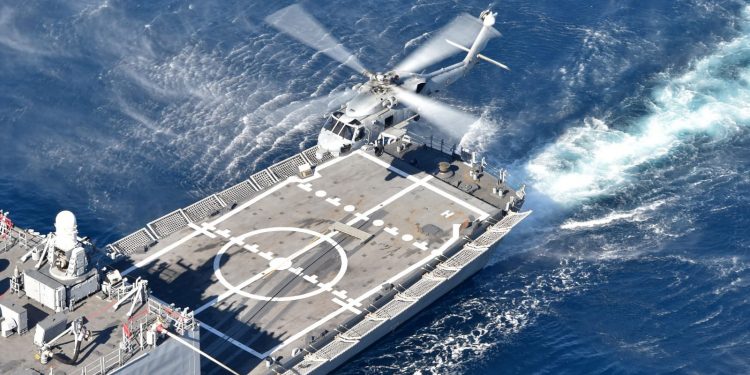 Donanmanın helikopterleri milli çözüme emanet