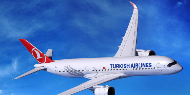 Türkiye büyümeye geçerken THY yüksekten uçuyor