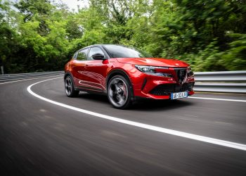 Alfa Romeo yılın ilk yarısını  Yüzde 20 büyümeyle kapattı