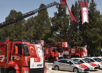 Türkiye, KKTC’ye polis ve itfaiye araçları hibe etti