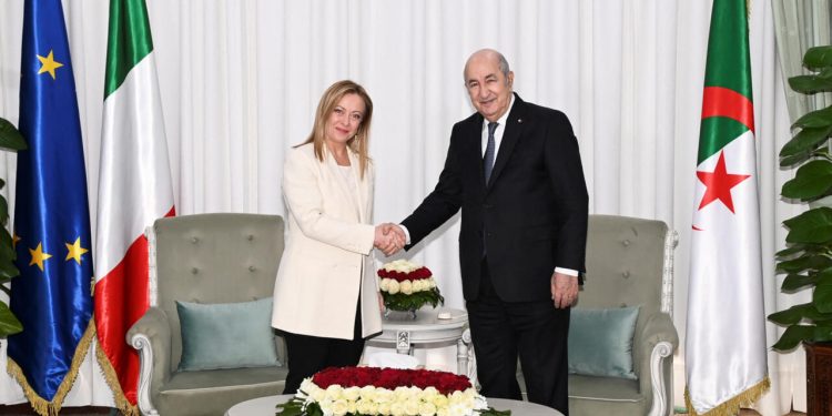 Fransızlar, italya-Cezayir işbirliğinden rahatsız