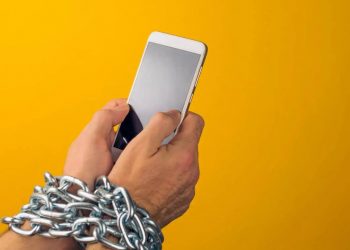 Telefonu elinize günde kaç kez alıyorsunuz?