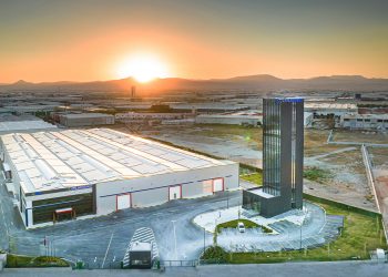 Emlak Konut Asansör Afrika’da elini güçlendirdi