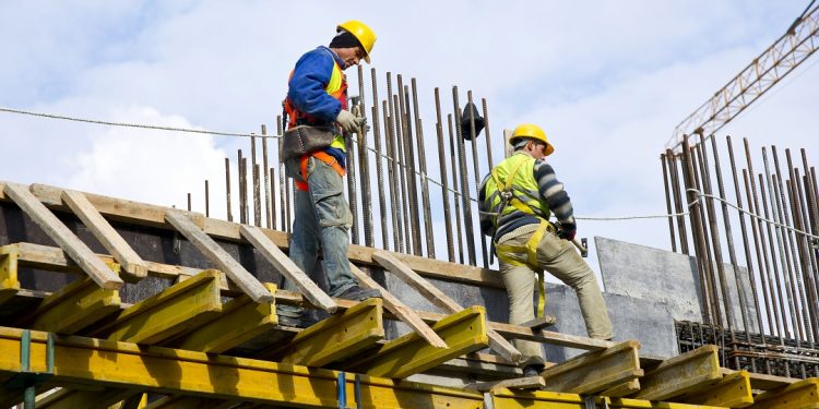 İnşaat sektöründe çalışan sayısı 2 milyonu aşarak rekor kırdı