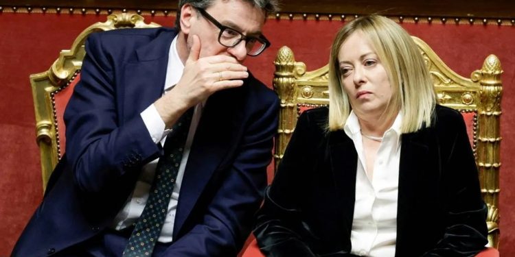 İtalya’nın kredi notu arttı mali gidişat güven verdi