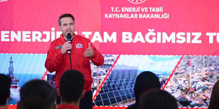 Temiz kaynaklar kadar nükleere de ihtiyaç var