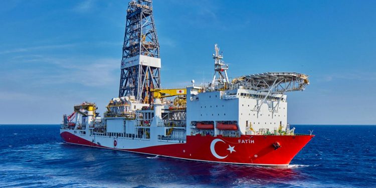 Karadeniz gazının dünya pazarına LNG olarak satışının önü açıldı