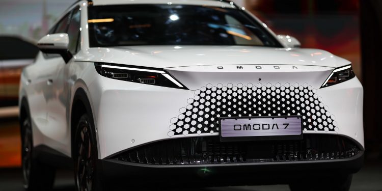 Teknolojinin zirvesinde “sessiz” yürüyüşü sürüyor